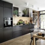 EINBAUKÜCHE  SENSO BIATRICE SCHWARZ  SUPERMATT390 CM #L19691